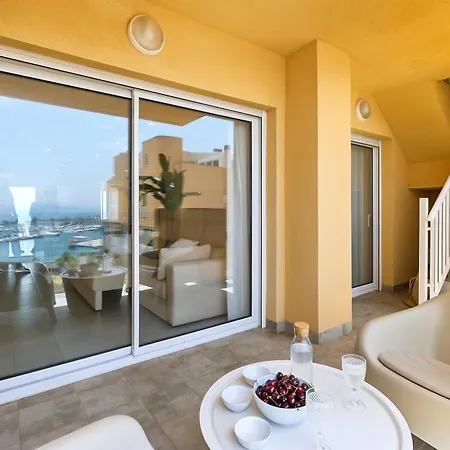 Vistapuertoatico Penthouse Between Two Seas Apartment