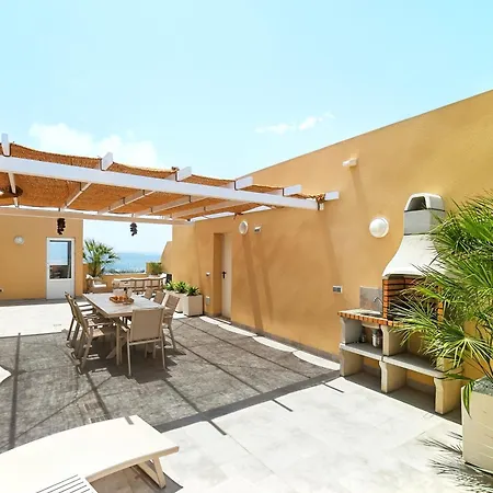 Vistapuertoatico Penthouse Between Two Seas Apartment